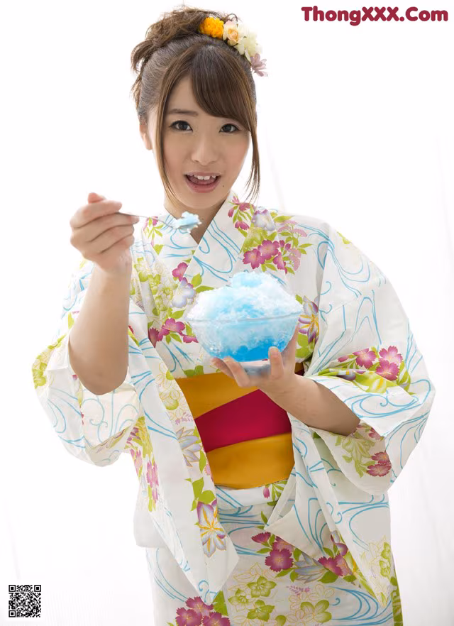Saki Hatsumi - Ned Com Panty